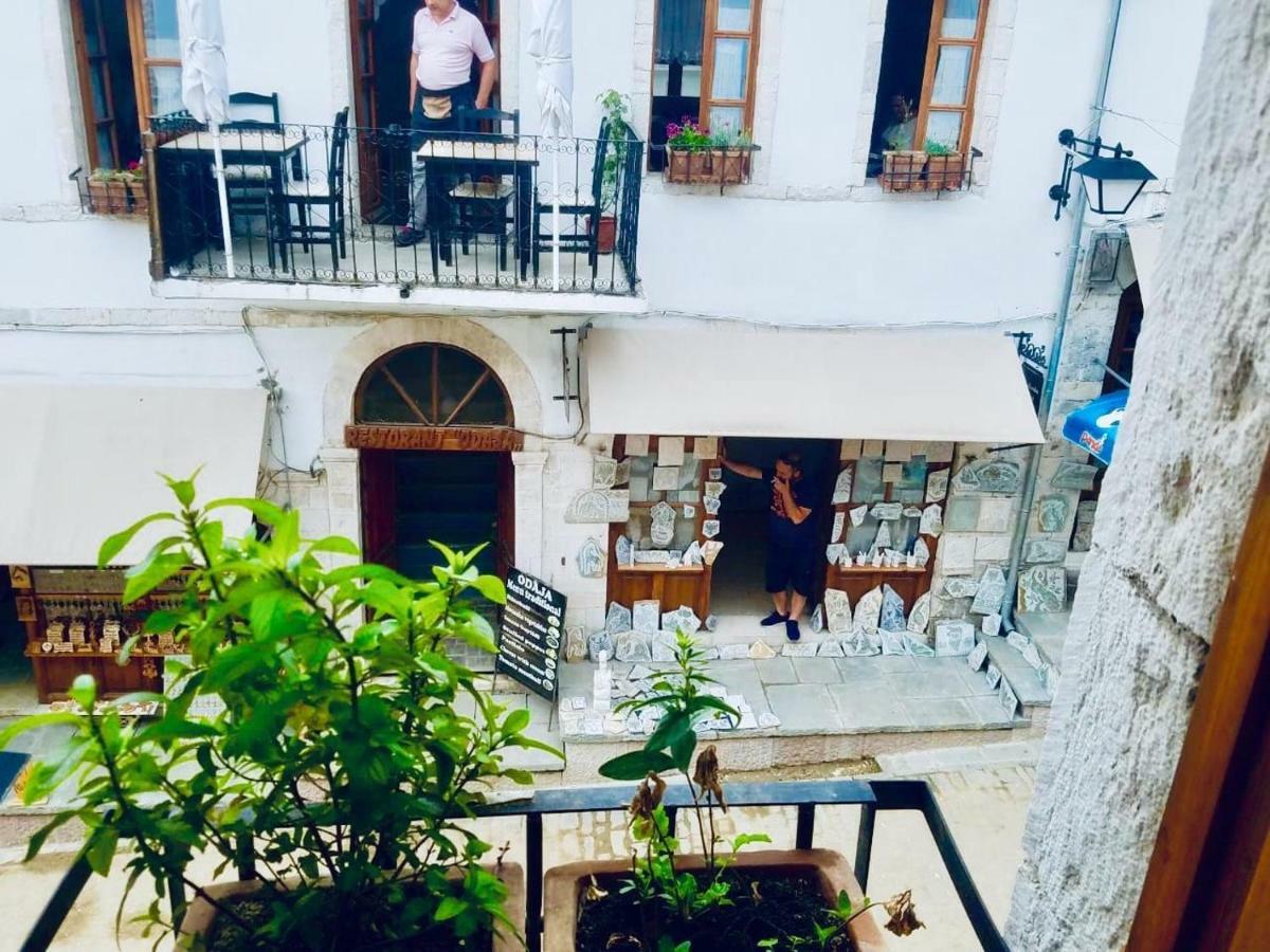Grey Stone Hotell Gjirokastër Exteriör bild